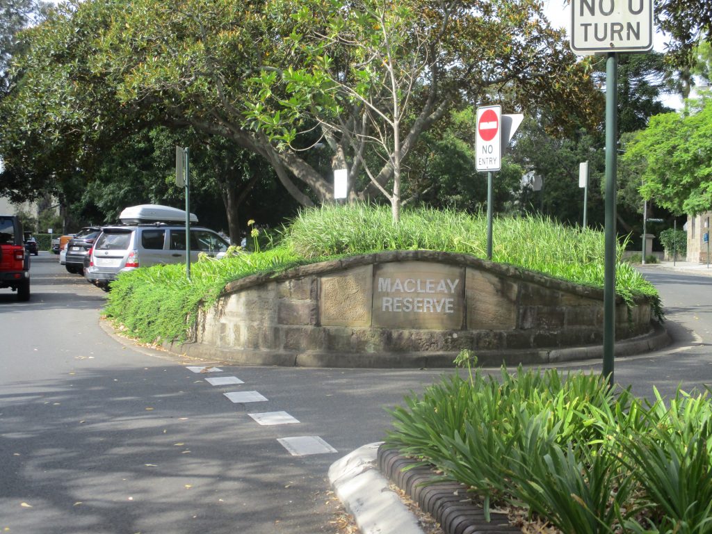 THE ELIZABETH BAY LOOP